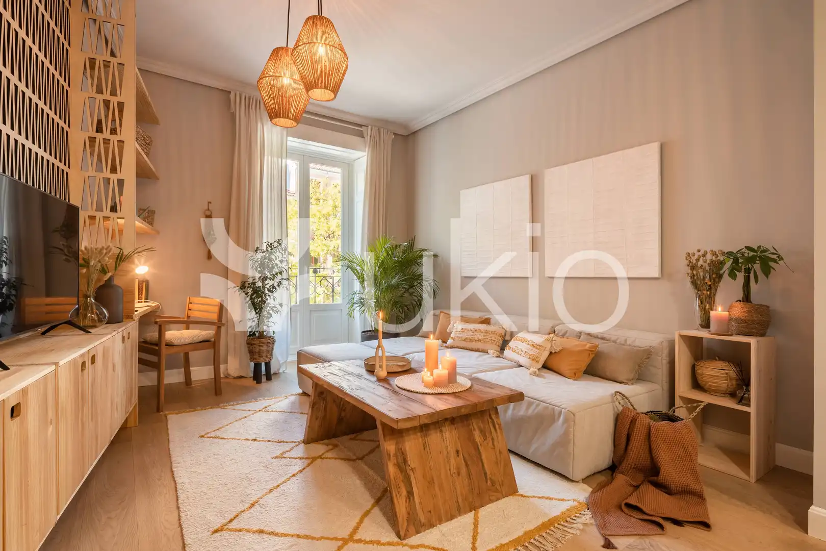 Apartament amb terrassa de lloguer a Calle de Santa Engracia