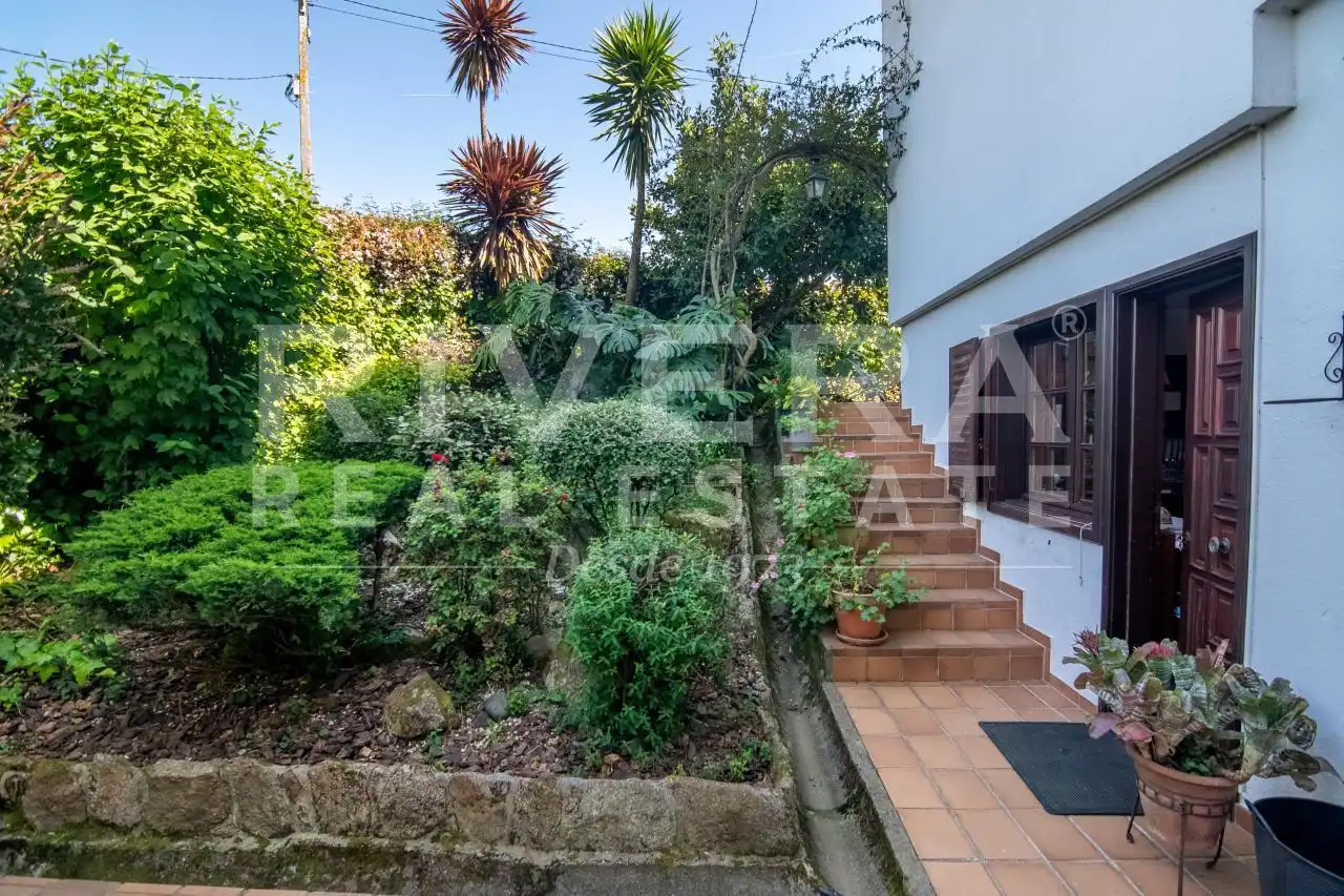 Jardín de Casa o chalet en venta en Vigo  con Calefacción, Jardín privado y Terraza