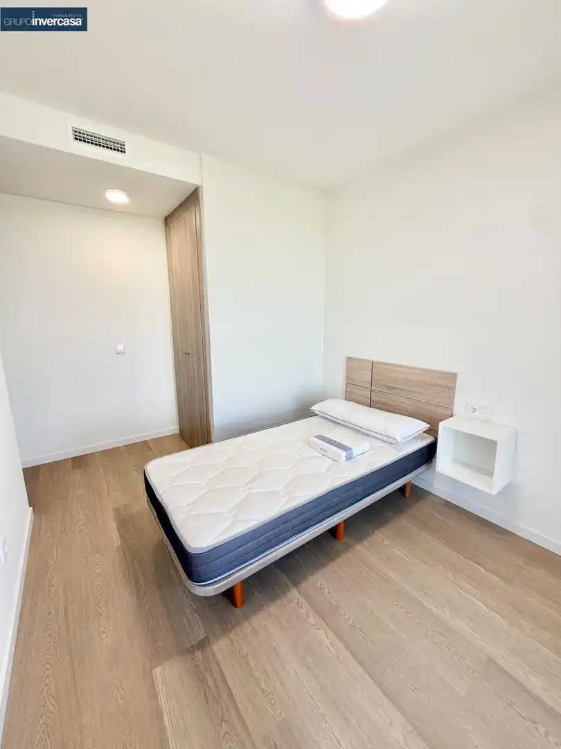 Schlafzimmer von Wohnung zur Miete in Quart de Poblet mit Klimaanlage, Abstellraum und Möbliert