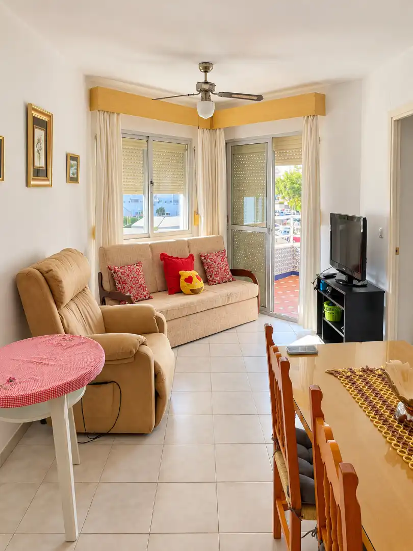 Flat with pool for sale in Valdelagrana, imagen 2