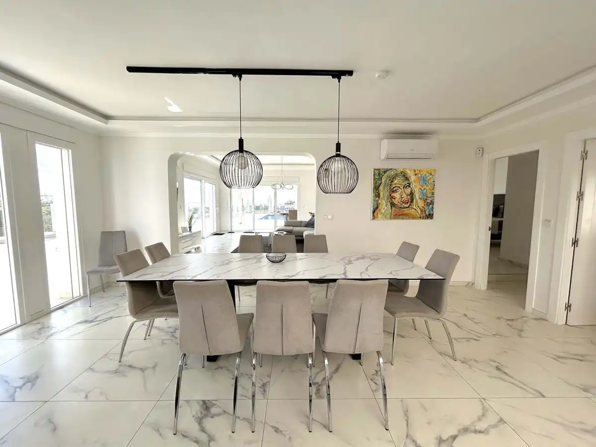Chalet con piscina en venta en Las Lagunas, imagen 7