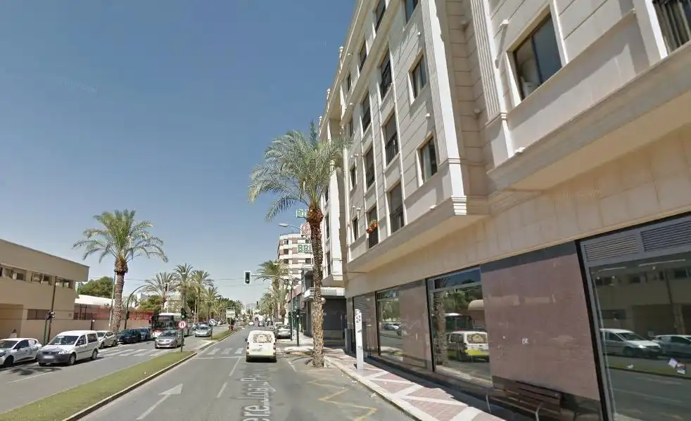 Vista exterior de Piso en venta en Elche / Elx