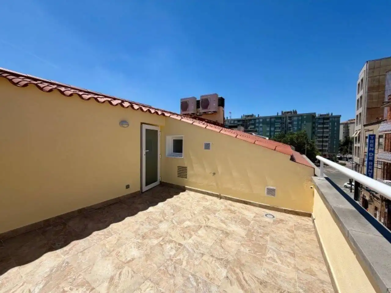 Terraza de Dúplex en venta en Sabadell con Aire acondicionado, Calefacción y Parquet