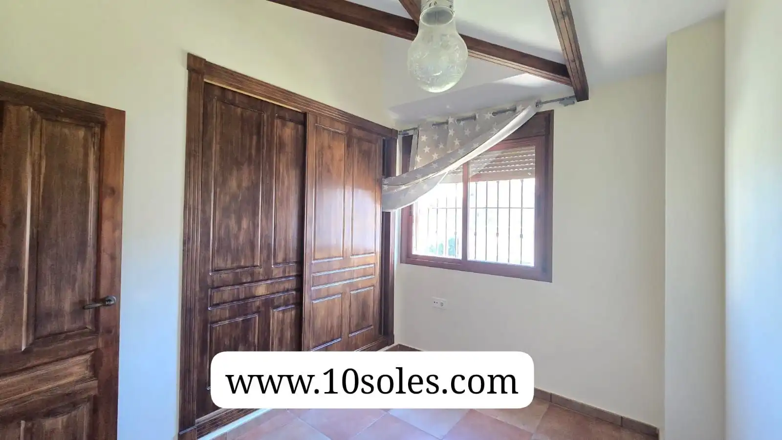 Habitación de Casa adosada en venta en Bigastro con Terraza, Trastero y Piscina