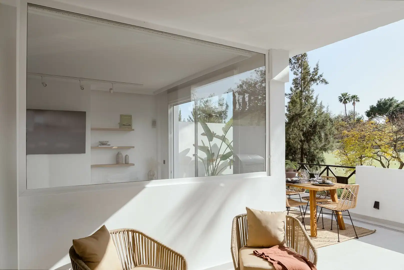 Terraza de Planta baja en venta en Benahavís con Aire acondicionado, Calefacción y Jardín privado