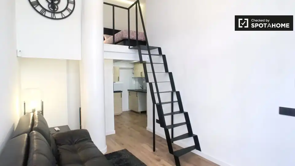 Habitación en Almenara -Ventilla