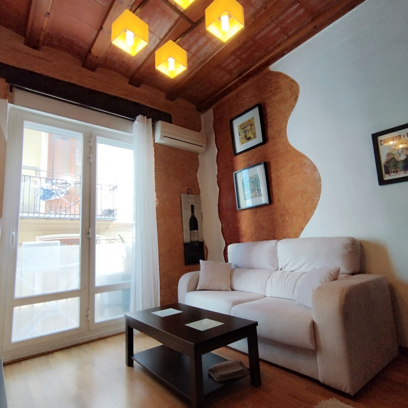 Living room of Apartment for sale in  Valencia Capital  with Air Conditioner, Furnished and Balcony