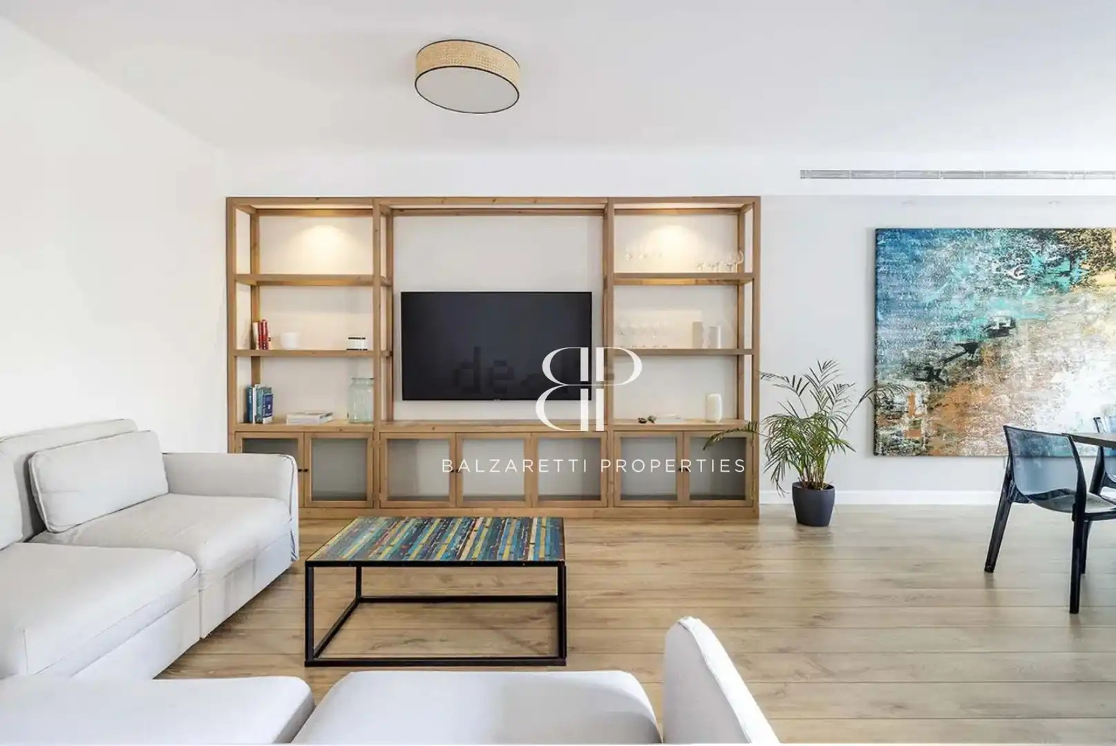 Flat with lift to rent in Passeig de Gràcia