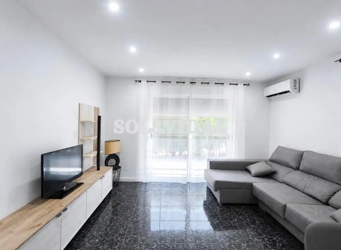 Sala d'estar de Pis de lloguer en Orihuela amb Calefacció i Moblat