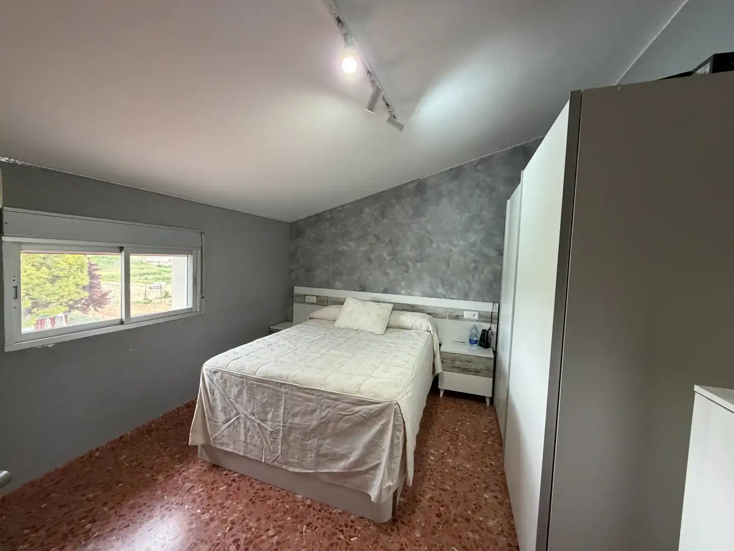 Dormitori de Casa o xalet en venda en Torreperogil amb Aire condicionat, Jardí privat i Traster