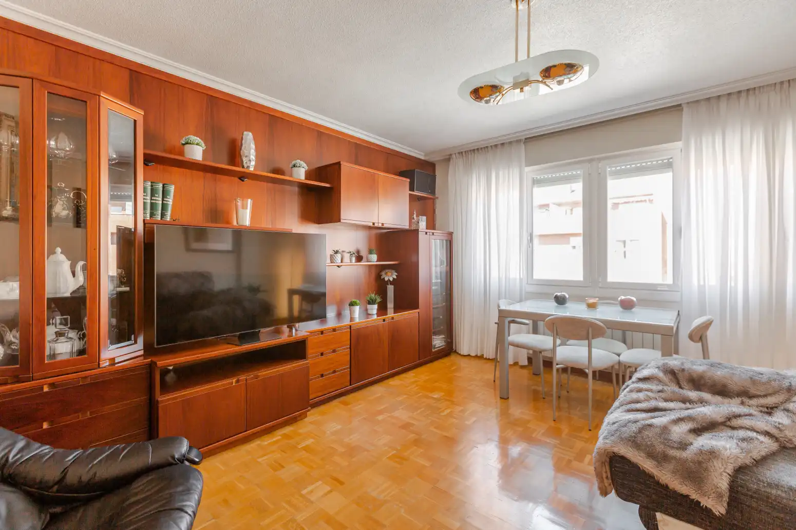 Living room of Flat for sale in  Pamplona / Iruña  with Heating, Parquet flooring and Terrace