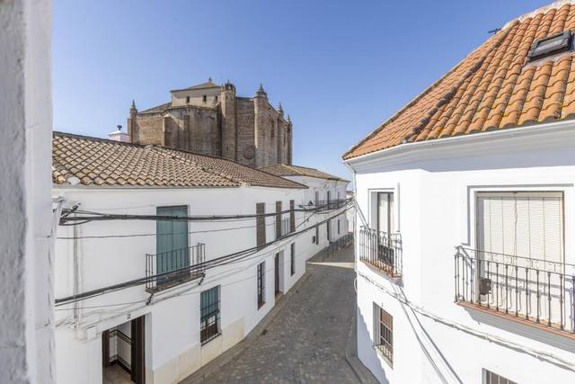 Casa adosada en Venta en C. Parras en Cazalla de la Sierra