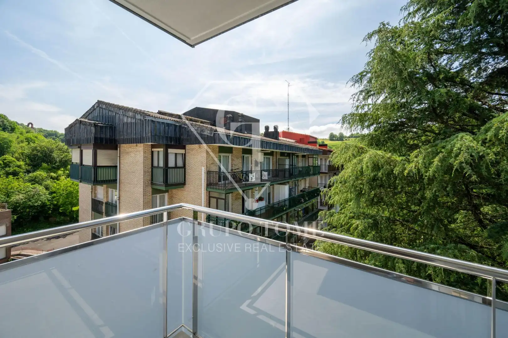 Terrassa de Pis en venda en Donostia - San Sebastián  amb Calefacció, Terrassa i Balcó