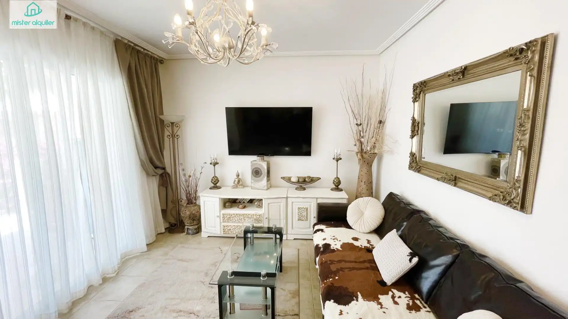 Sala d'estar de Casa o xalet de lloguer en El Campello amb Aire condicionat, Calefacció i Jardí privat