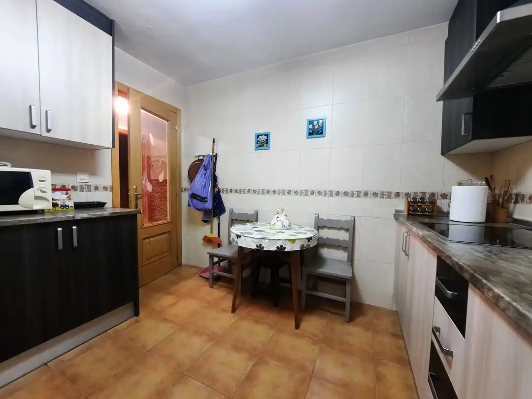 Cocina de Casa o chalet en venta en Escalona con Calefacción y Alarma