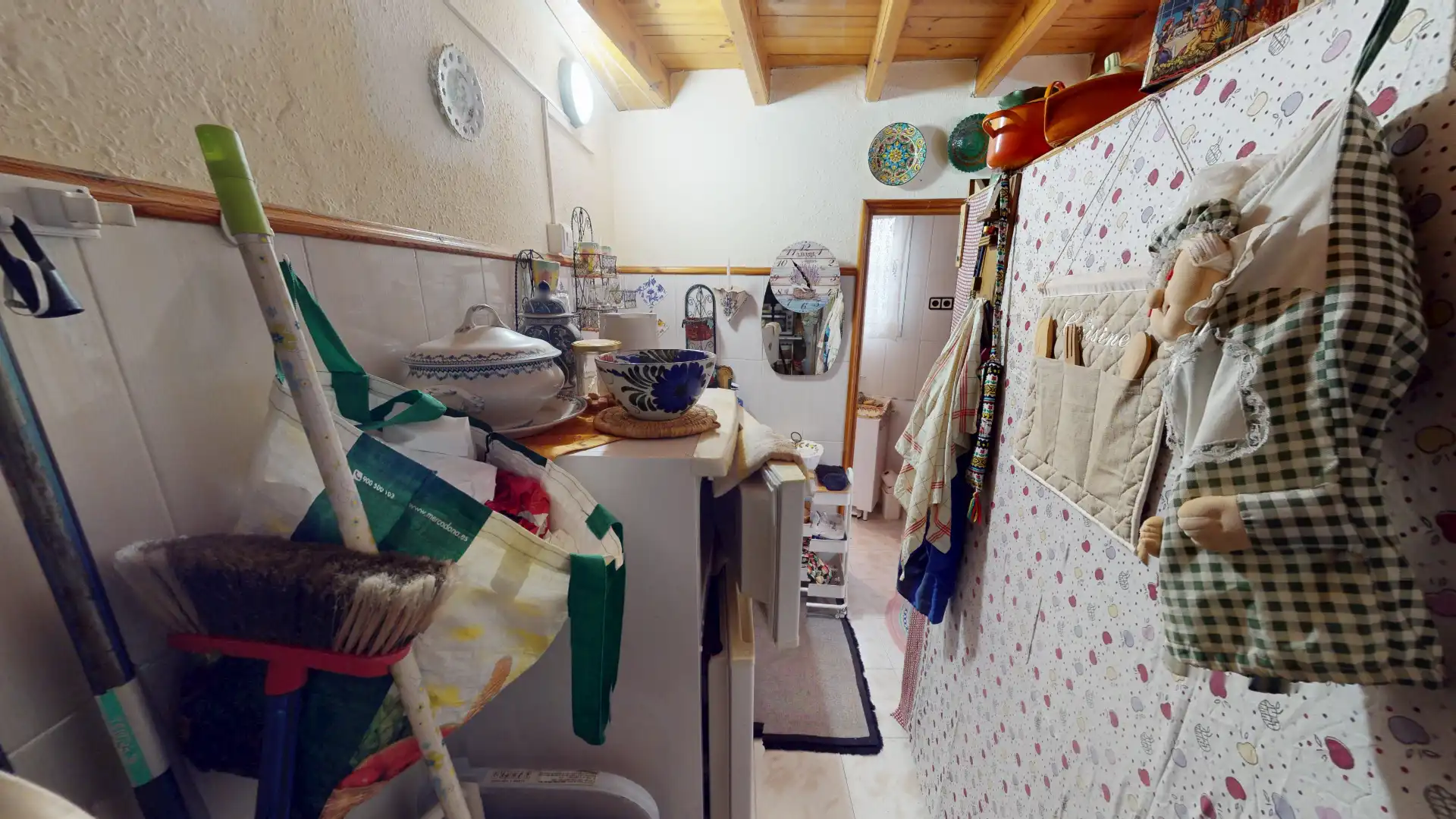 Kitchen of Commercial properties for sale in Alicante / Alacant