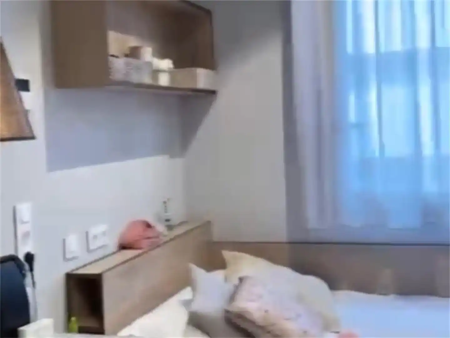 Dormitori de Apartament en venda en Donostia - San Sebastián  amb Aire condicionat, Parquet i Moblat
