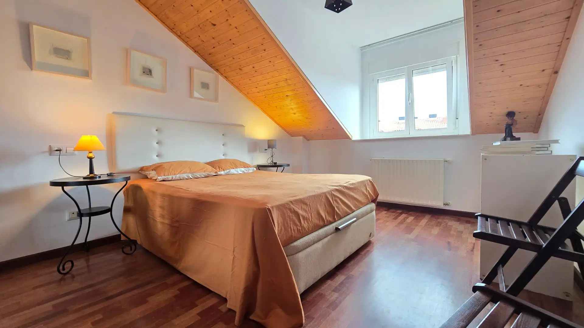 Bedroom of Flat for sale in Llanes  with Heating and Storage room