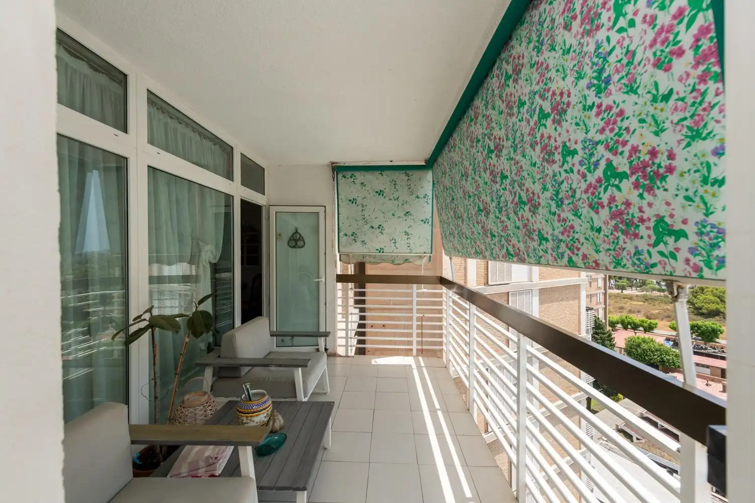 Terraza de Piso en venta en Alicante / Alacant con Jardín privado, Terraza y Piscina comunitaria