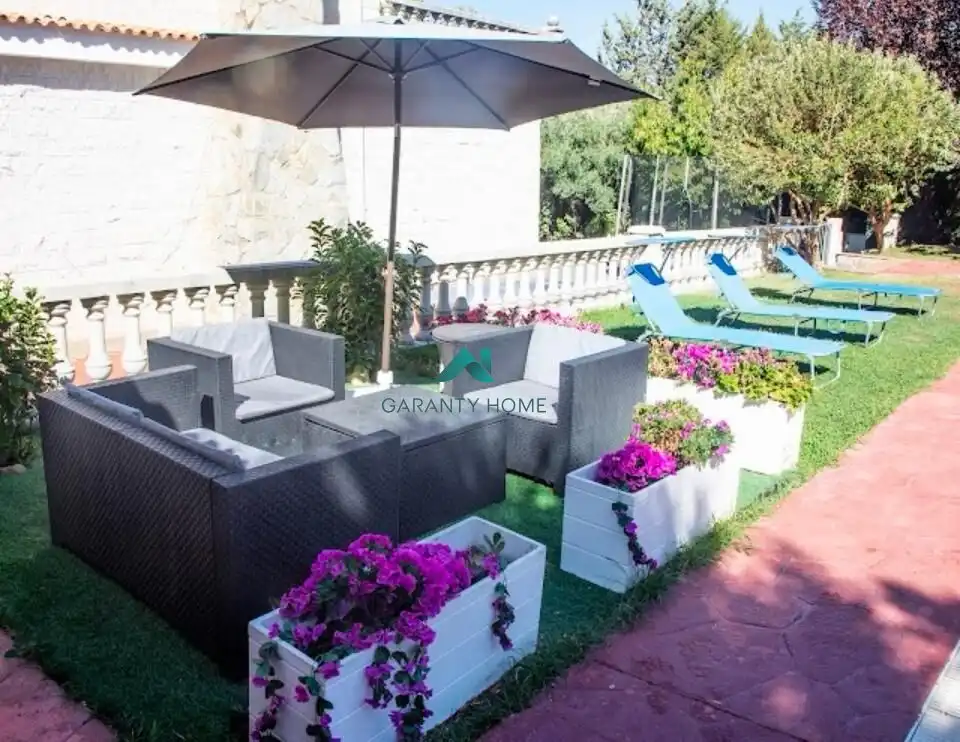 Terrassa de Casa o xalet en venda en Los Villares amb Jardí privat, Terrassa i Piscina