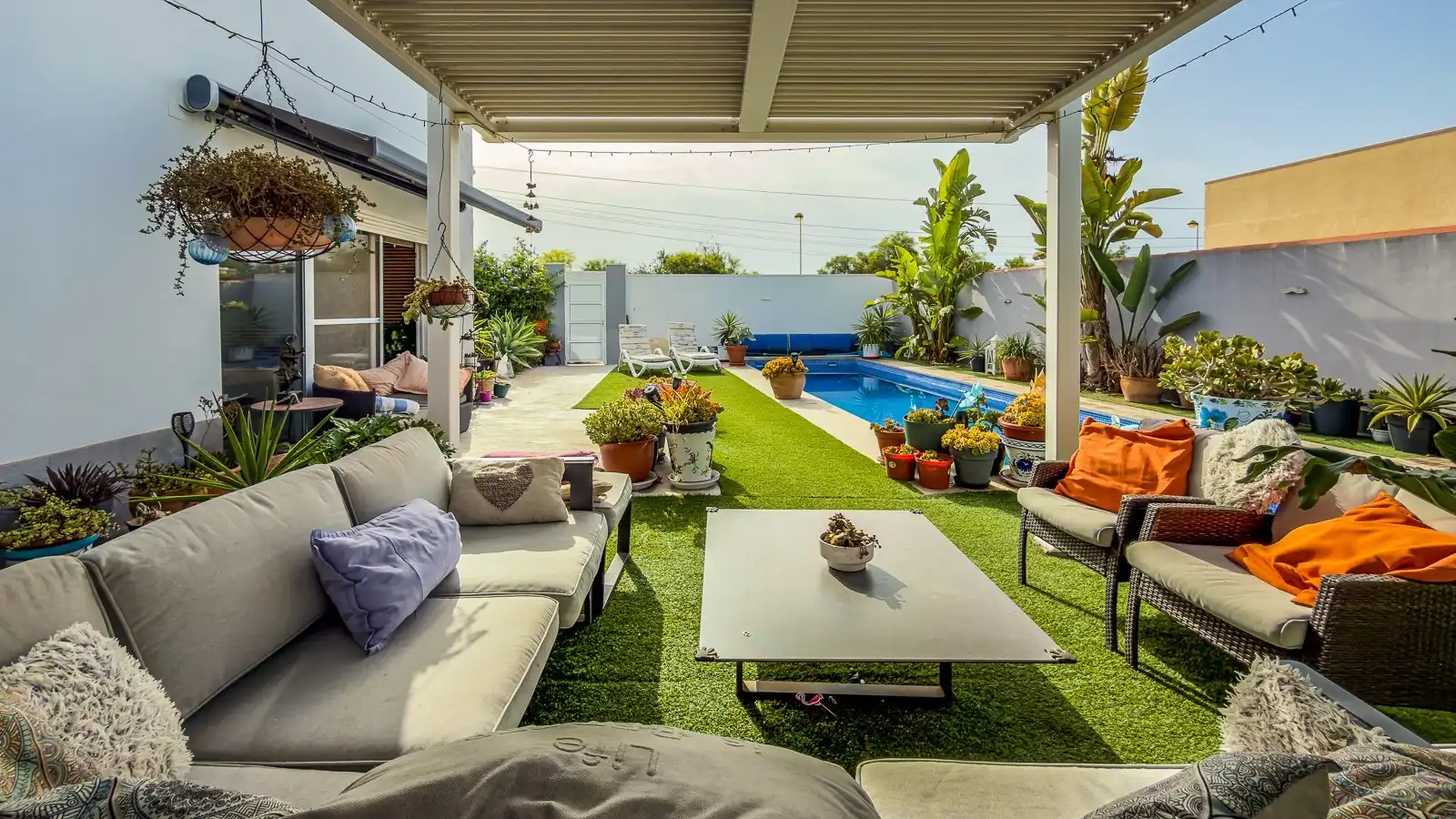 Terrassa de Casa o xalet en venda en Torrevieja amb Jardí privat, Terrassa i Traster