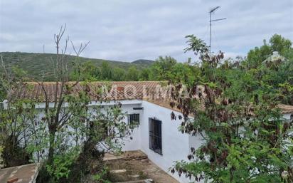 Casa o xalet en venda en Buñol amb Piscina i Alarma