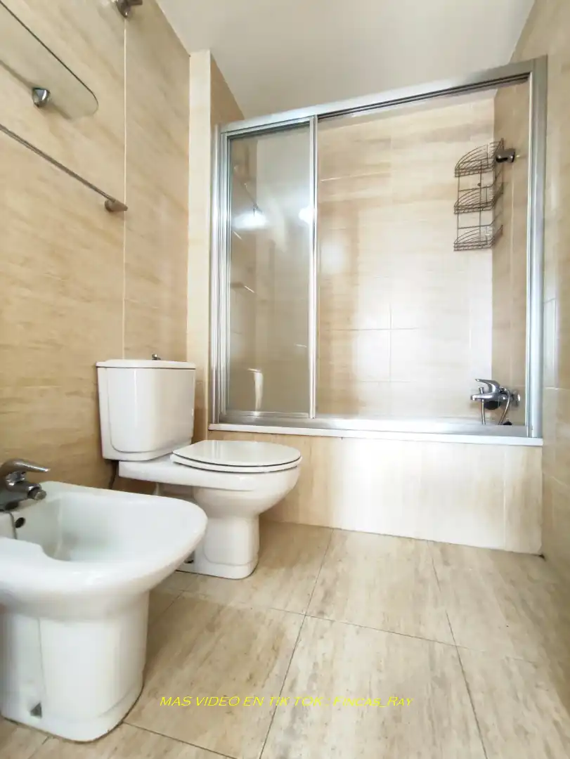 Badezimmer von Maisonette zum Verkauf in Ripollet mit Klimaanlage, Heizung und Terrasse