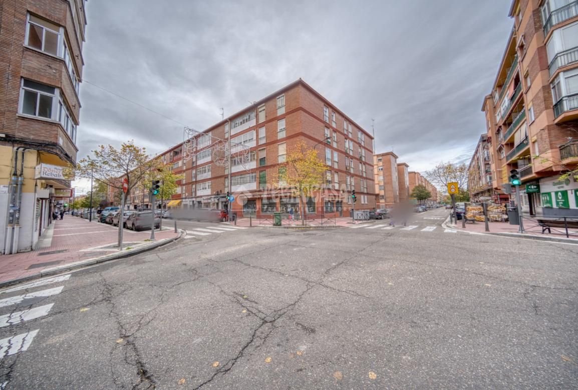 Vista exterior de Pis en venda en Valladolid Capital amb Balcó