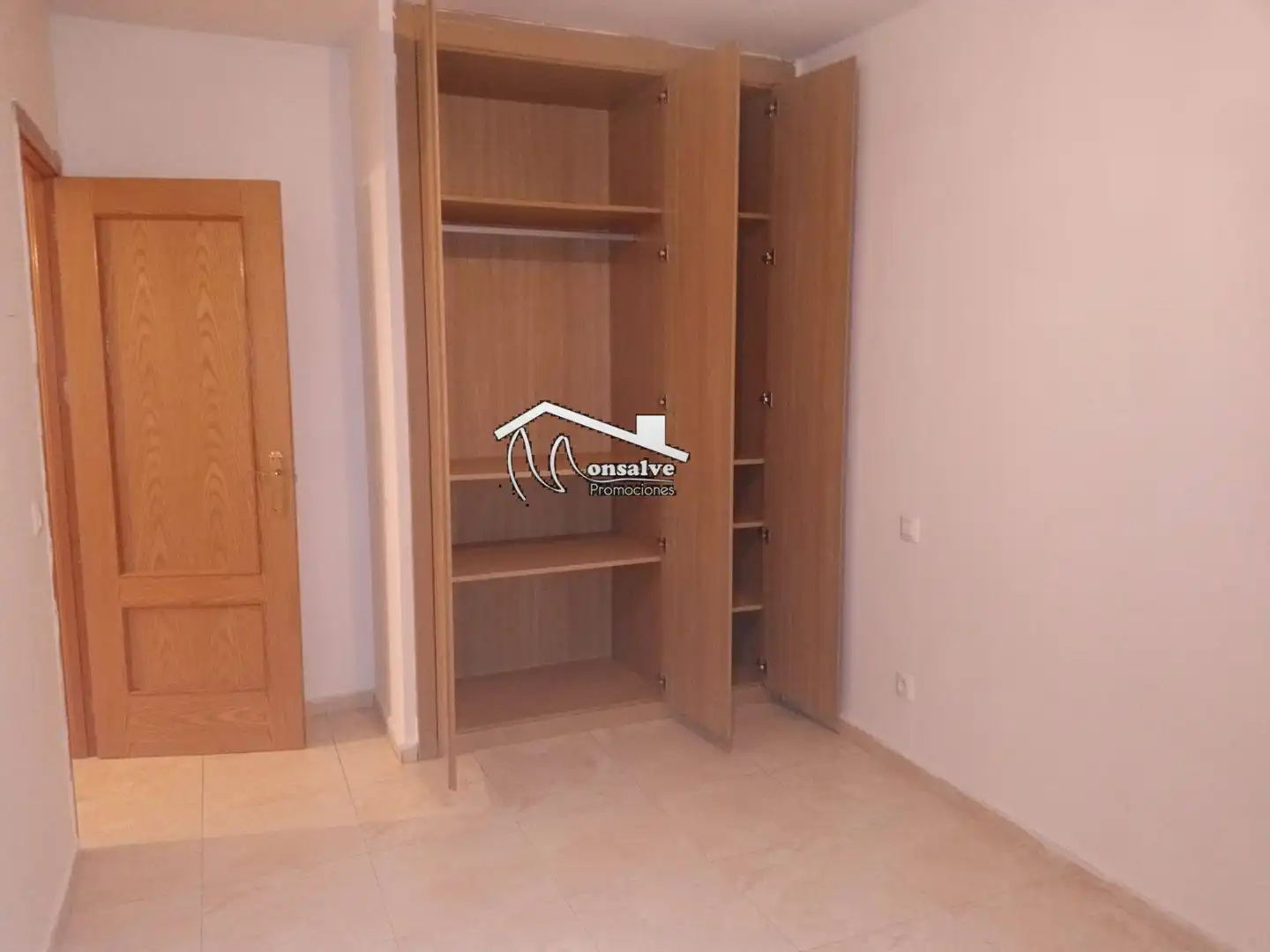 Habitación de Piso en venta en Yeles con Aire acondicionado, Calefacción y Amueblado
