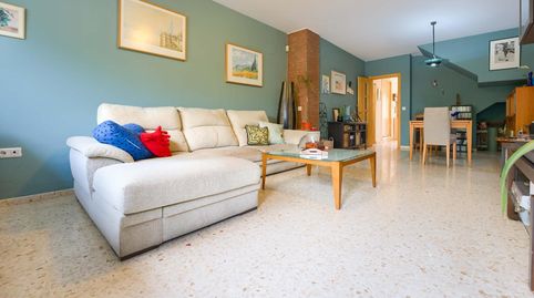 Foto 4 de Casa adosada en venda a Calle Practicante Rafael Tovar, 35, Aljamar, Tomares