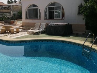 Detached house with garden for sale in Marisol Park - Ortembach - Los Almendros