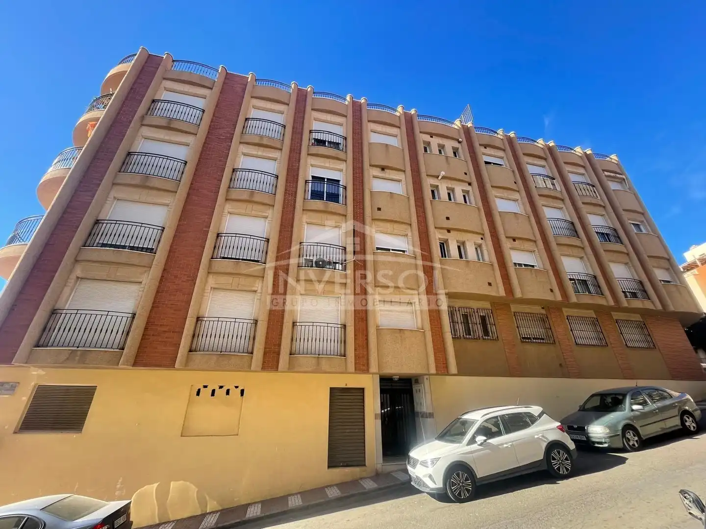 Flat with terrace for sale in Calle Mar Tirreno 1, imagen 3