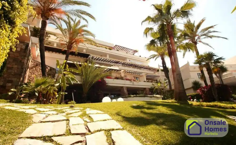 Apartament amb jardí en venda a Nueva Andalucía, imagen 32