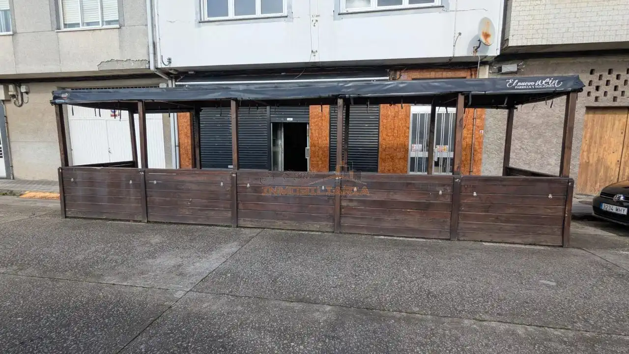 Local comercial en venda a Piñeiros- Freixeiro, imagen 2