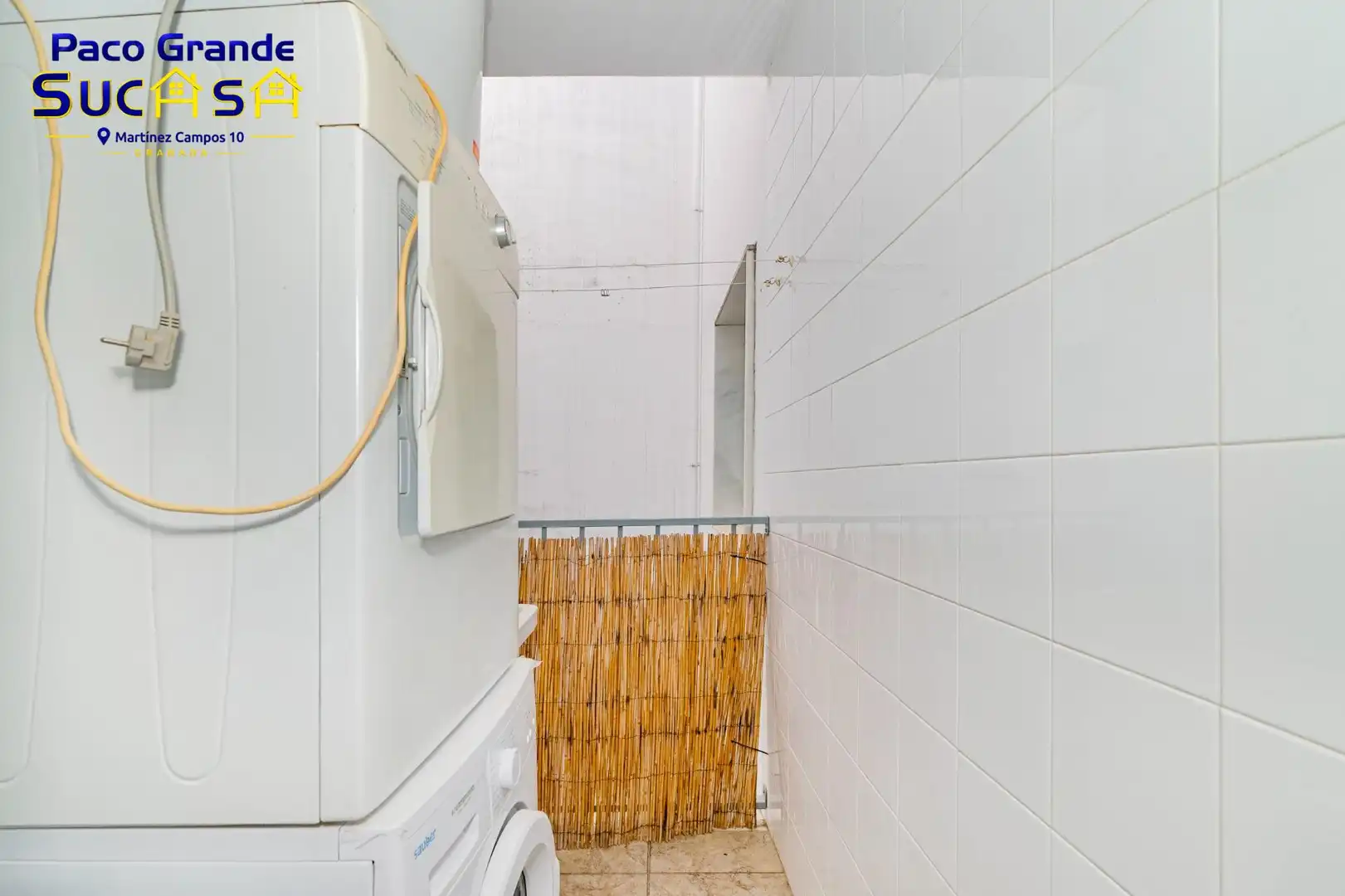Bany de Pis en venda en Loja amb Moblat i Balcó