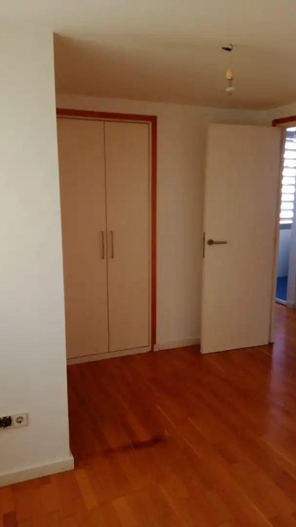 Schlafzimmer von Wohnung zum Verkauf in Estadilla mit Klimaanlage und Heizung