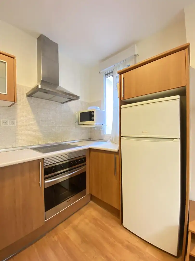Cocina de Piso de alquiler en Madrid con Aire acondicionado, Calefacción y Amueblado