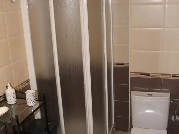 Baño de Piso de alquiler en San Blas