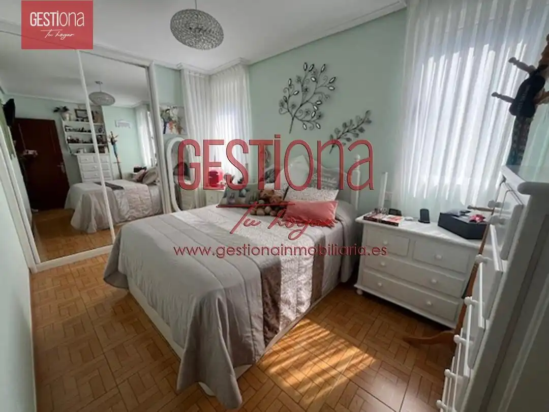 Habitación de Apartamento en venta en Noja con Calefacción, Jardín privado y Trastero