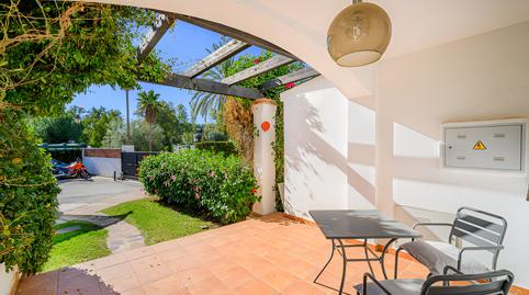 Foto 2 de Casa adosada en venda a Nueva Andalucía centro, Marbella