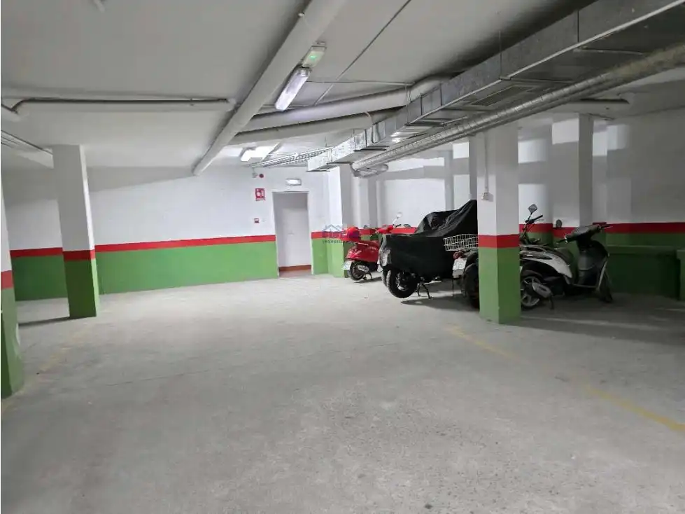 Aparcament de Apartament en venda en Dénia amb Aire condicionat, Calefacció i Terrassa