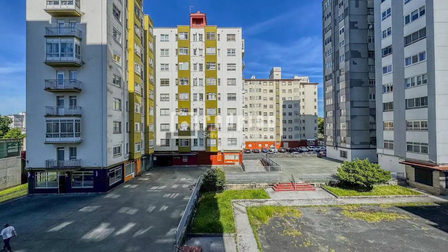 Vista exterior de Pis en venda en Ferrol amb Terrassa i Traster