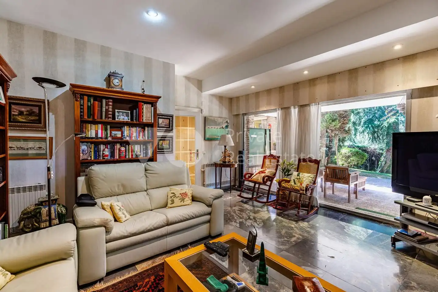 Living room of Houses for sale in Majadahonda  with Air Conditioner, Heating and Private garden