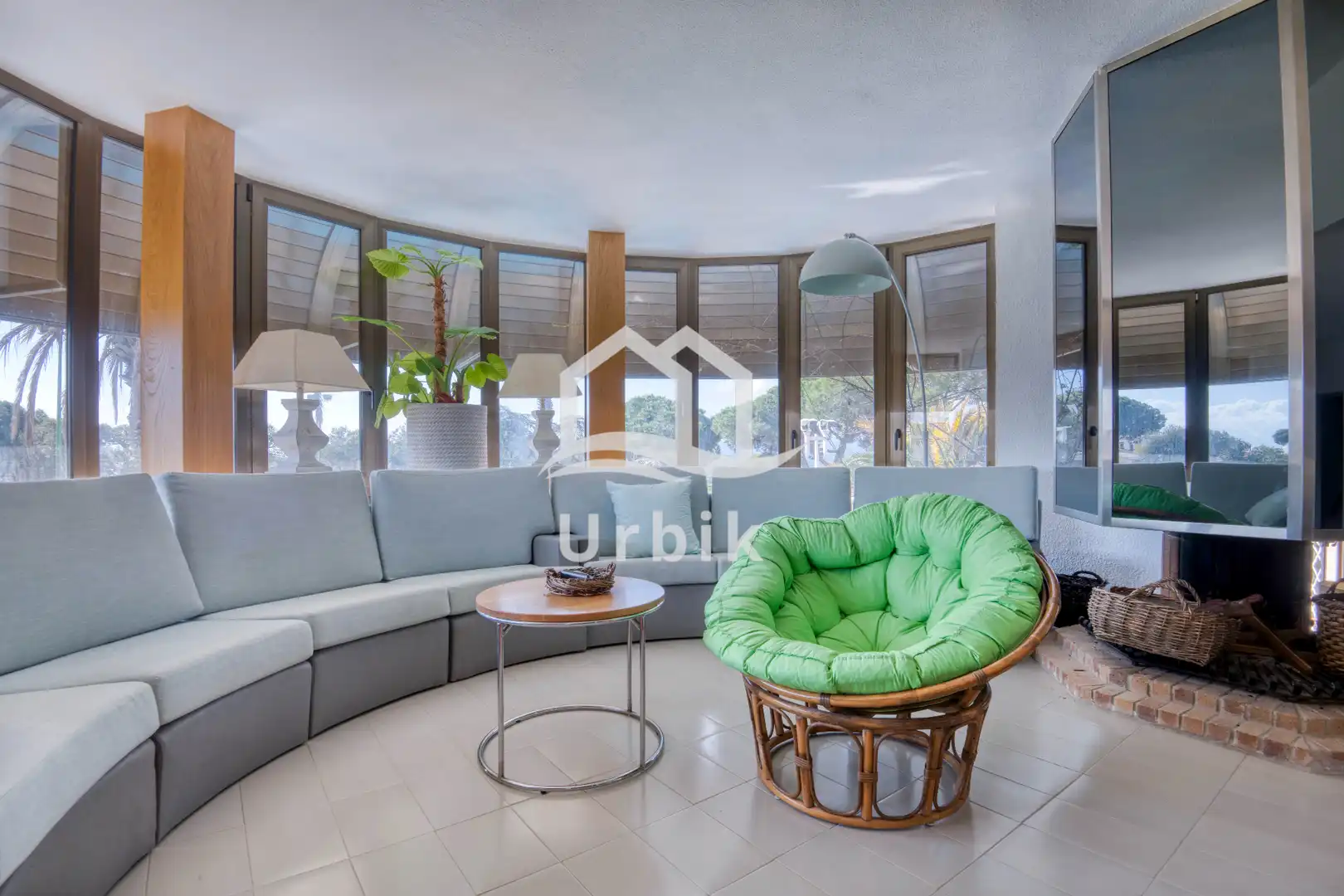 Living room of Houses for sale in Castell d'Aro, Platja d'Aro i s'Agaró  with Air Conditioner, Private garden and Terrace