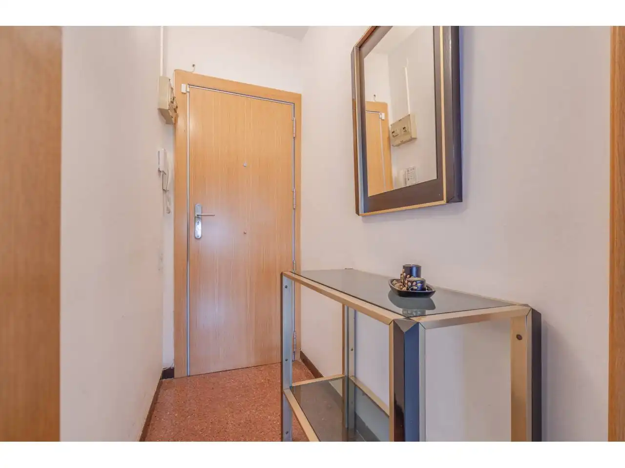Flat for sale in Terrassa  with Air Conditioner