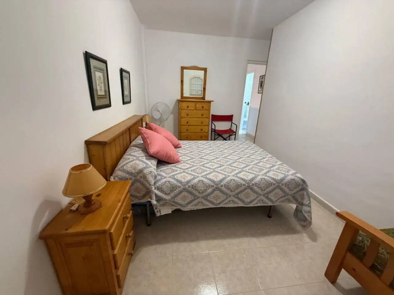 Habitación de Casa adosada en venta en Almuñécar
