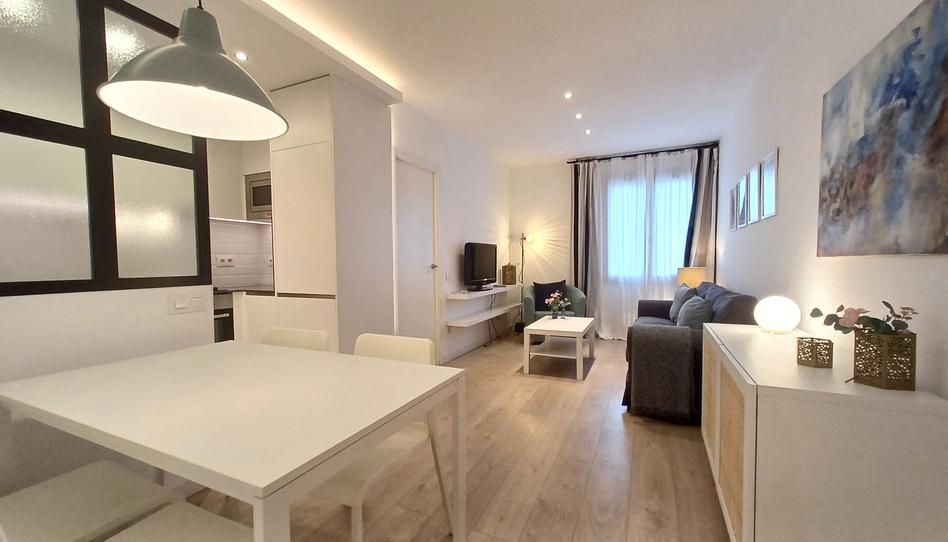 Photo 1 of Flat to rent in Carrer de la Indústria, El Camp de l'Arpa del Clot, Barcelona