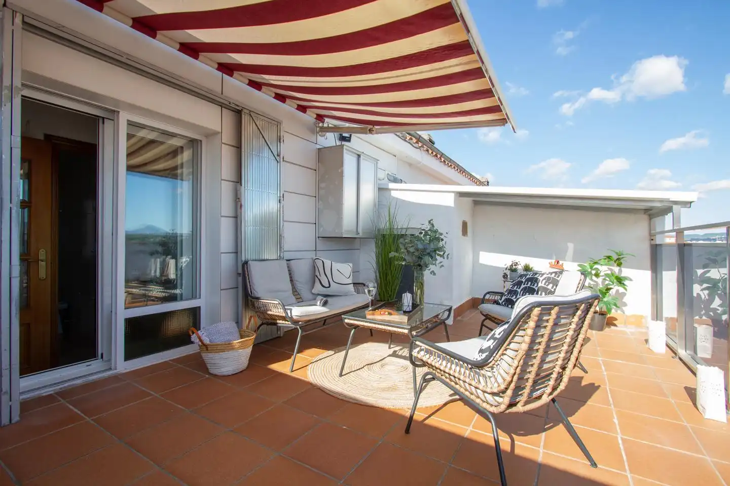 Terraza de Ático en venta en Ansoáin / Antsoain con Calefacción, Terraza y Amueblado
