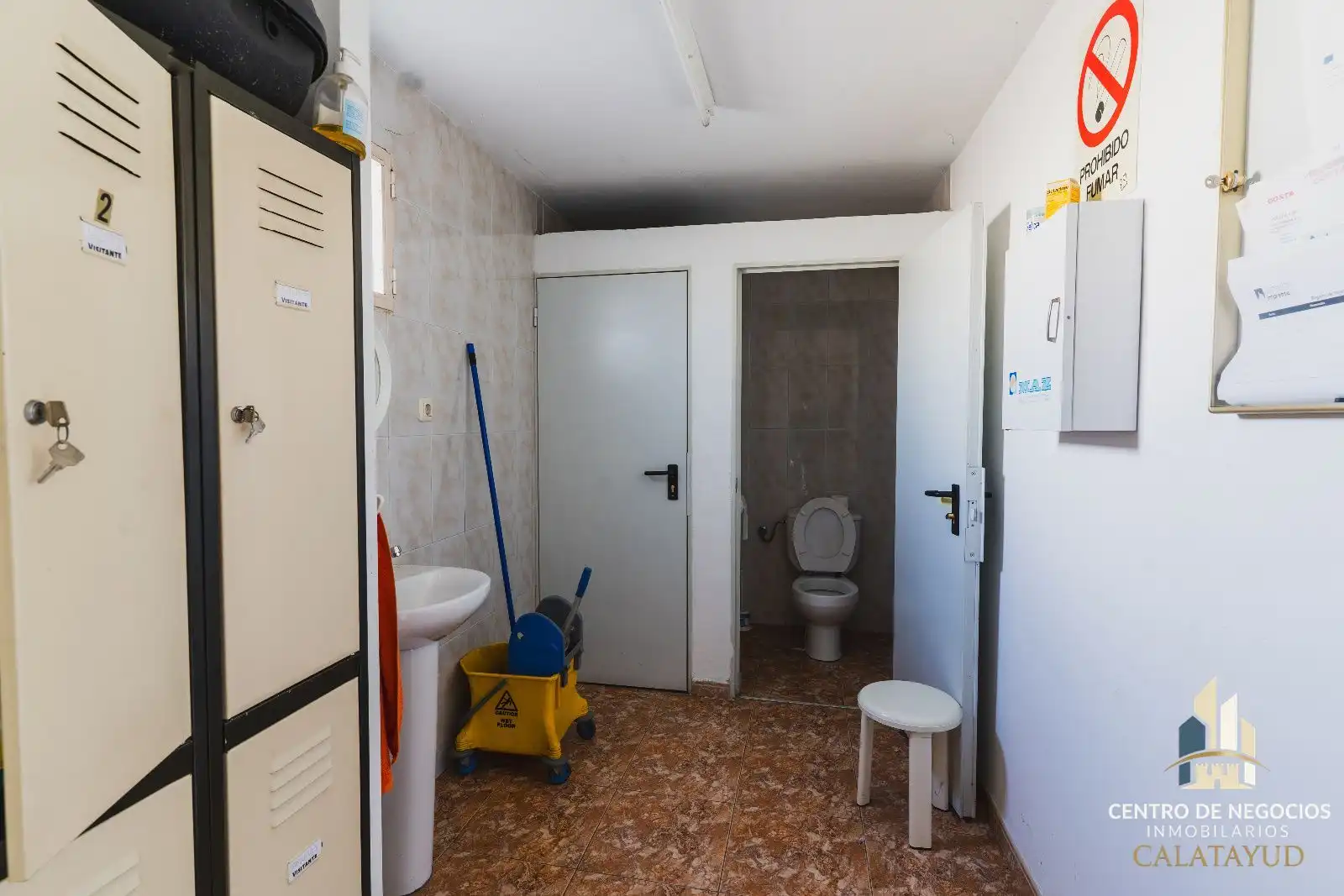 Baño de Nave industrial en venta en Calatayud con Calefacción