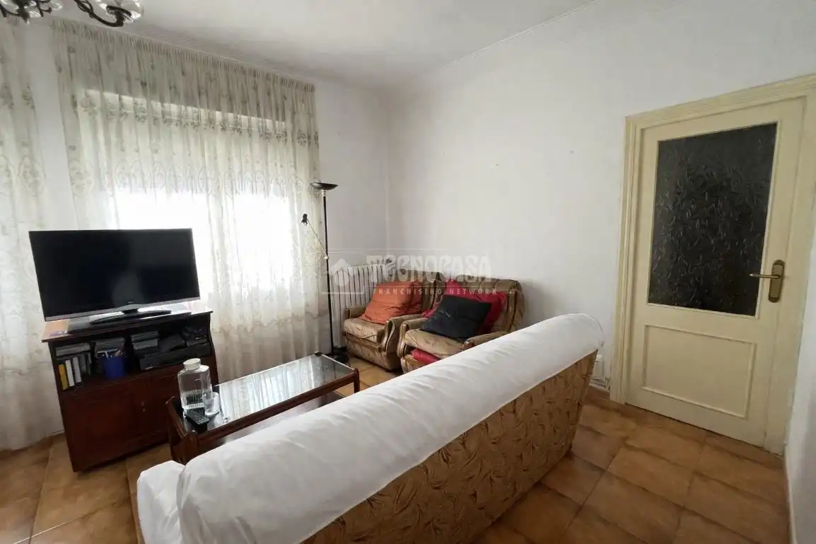 Living room of Flat for sale in Zaragoza  with Air Conditioner, Heating and Terrace